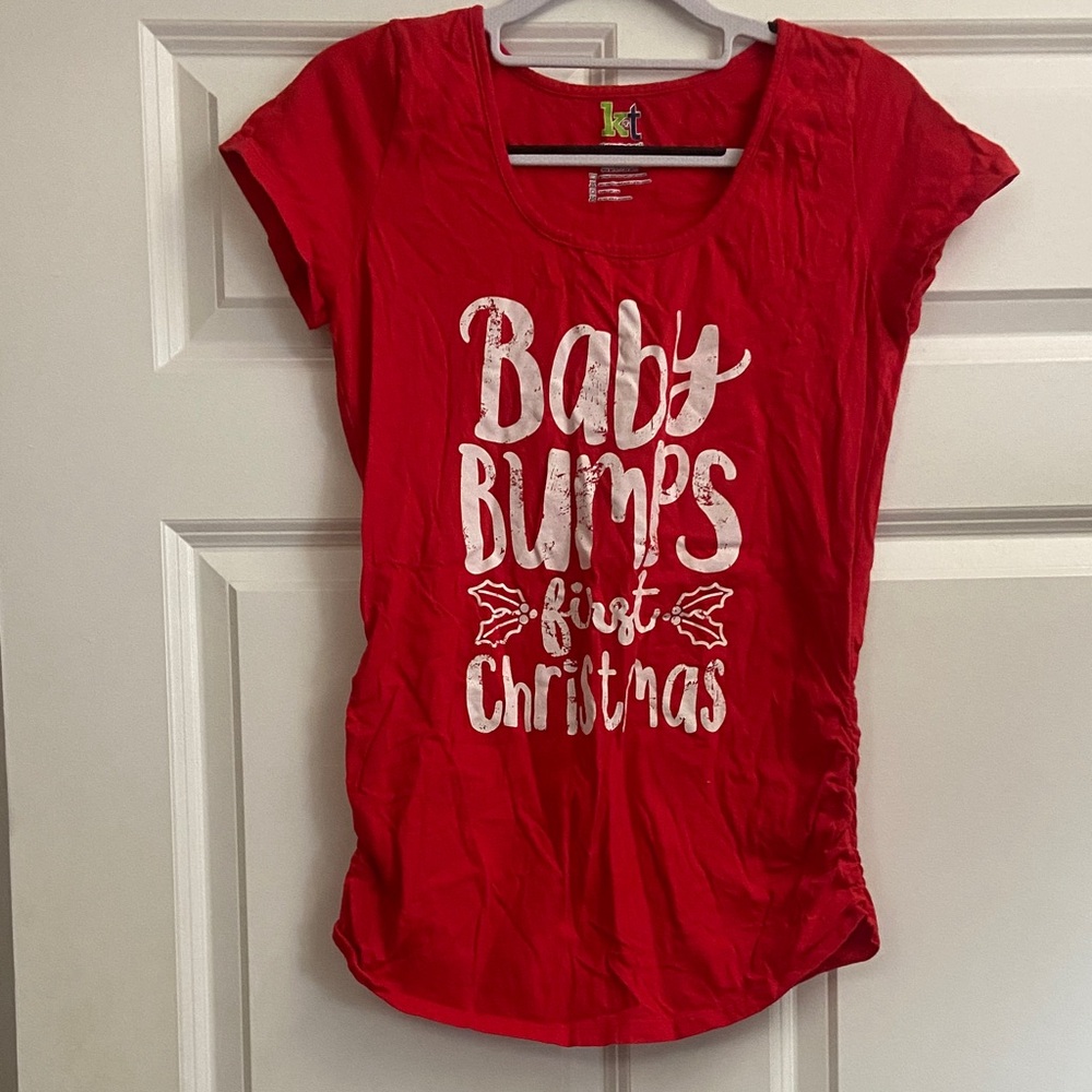 🧡 Women’s maternity Christmas t-shirt